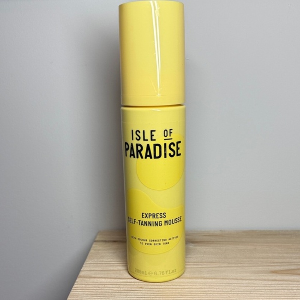 Isle of Paradise Express Self-Tanning Mousse